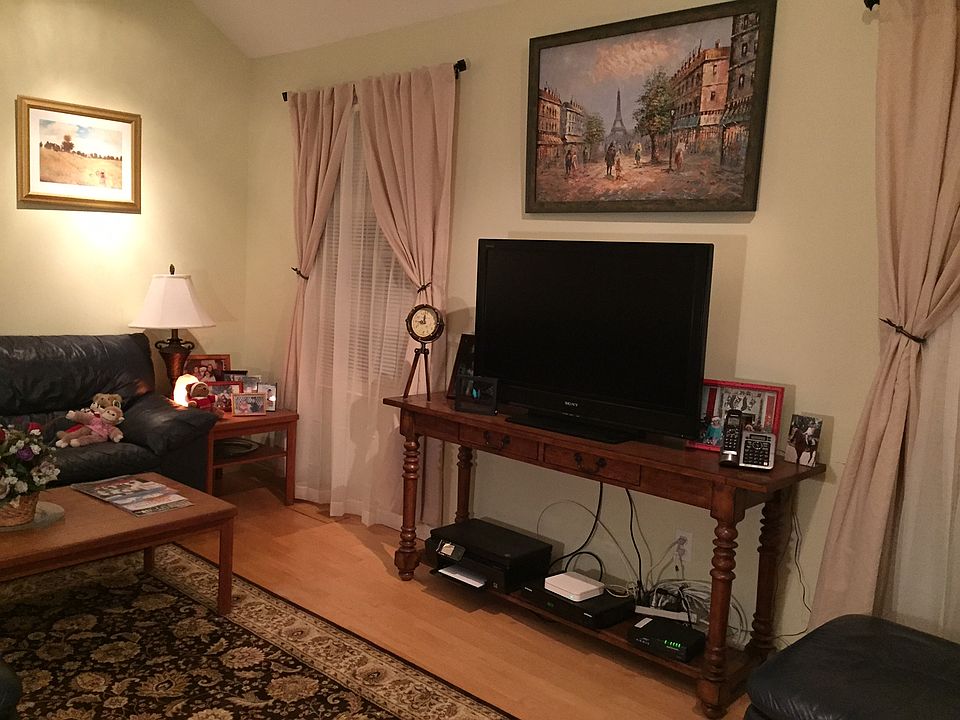 1st image of 2205 Regent Dr
