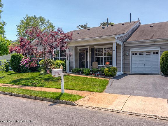 2nd image of 85 Greenlawns Dr