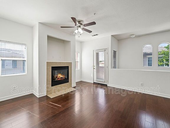 4th image of 26355 Arboretum Way #Way;-unit
