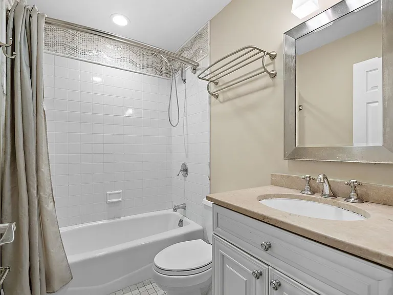208 Shearwater Ct W #15 — Photo 18