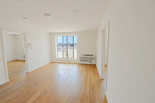 Rented by Peter Ashe | media 6