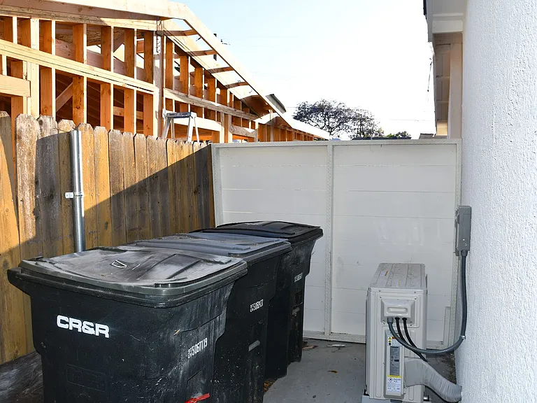 316 N Parker St — Photo 15