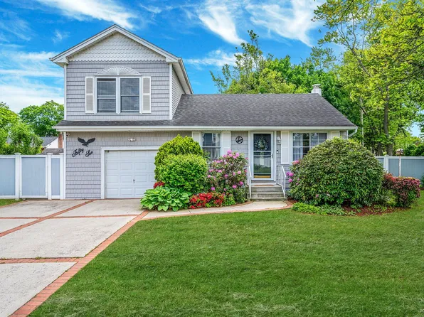 56 15th Street, West Babylon, NY 11704