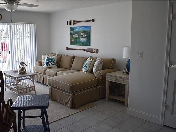 5th image of 716 Bayway Blvd Unit 6
