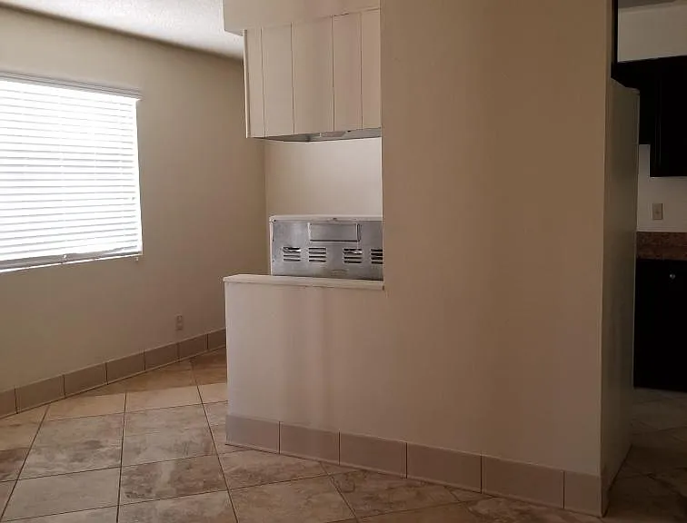204 Cottonwood Ln #4 — Photo 7