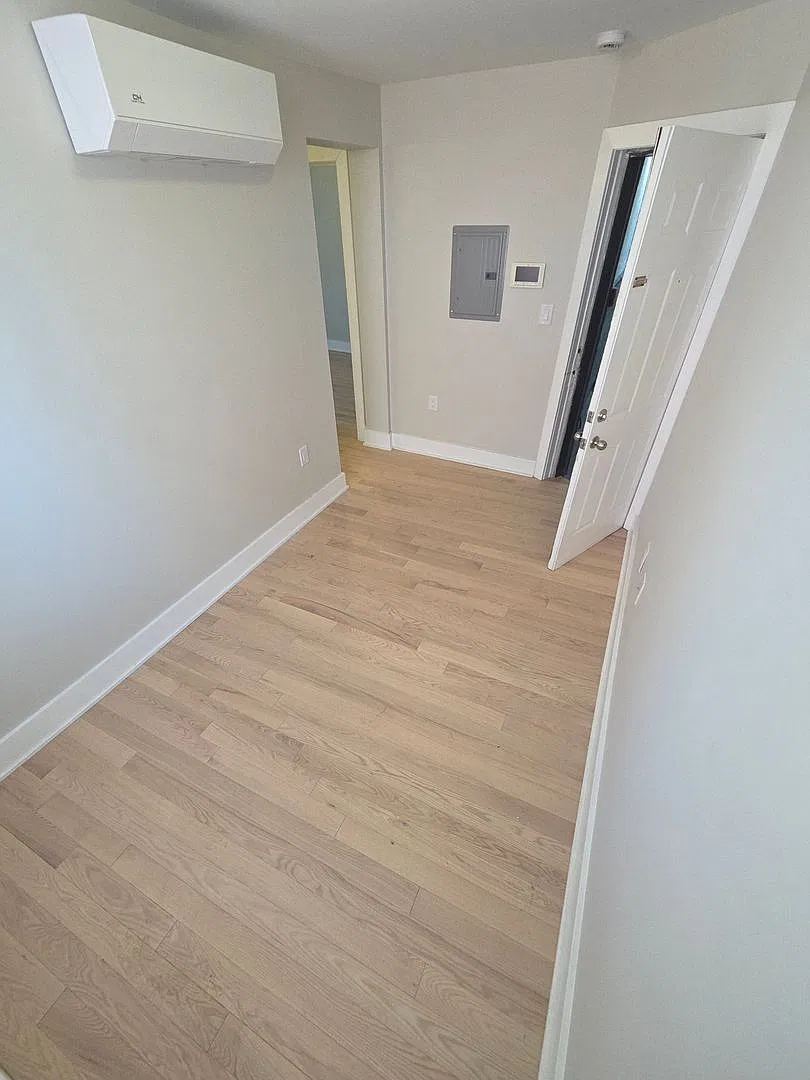 073 - 115-117 Brunswick Realty Llc — Photo 4
