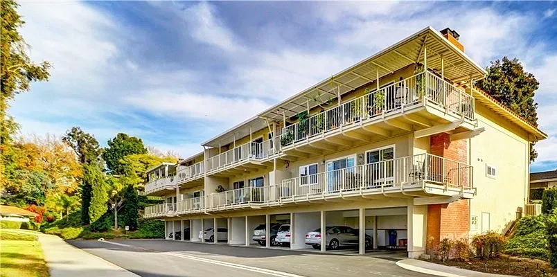 2 bed, 1057 sqft, $2,800 — Photo 4