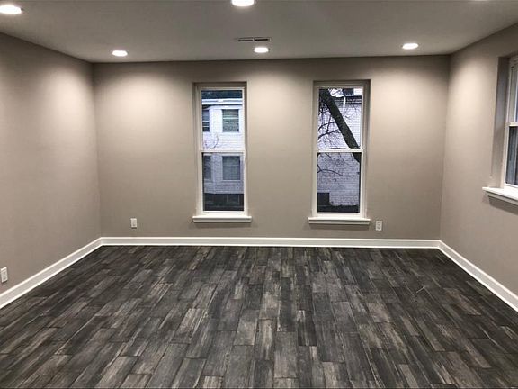 3rd image of 2576 N Humboldt Blvd #4