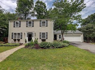 352 Nayatt Rd, Barrington, RI 02806