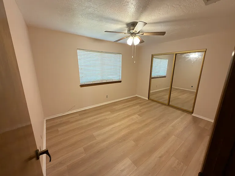 21195 Neola Rd — Photo 4