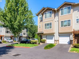 10543 NE Cedar Falls Loop, Hillsboro, OR 97006