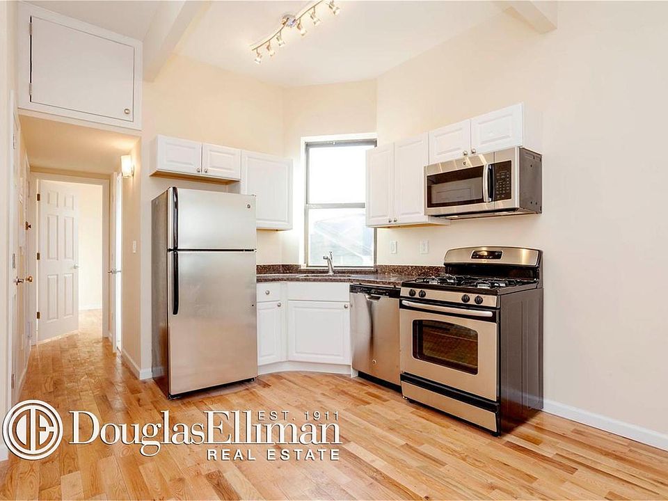 1st image of 214 Mulberry St APT 6A