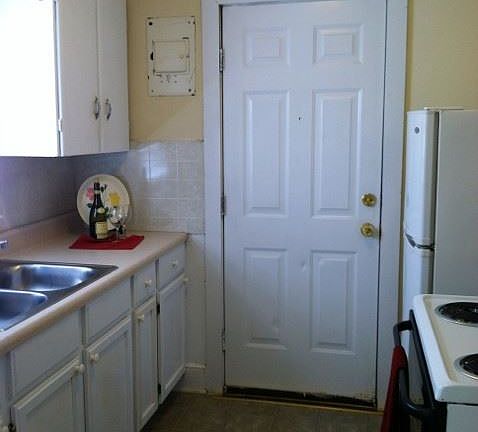 4th image of 1516 Lovett St