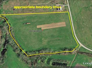 3712 White Lick Rd, Paint Lick, KY 40461