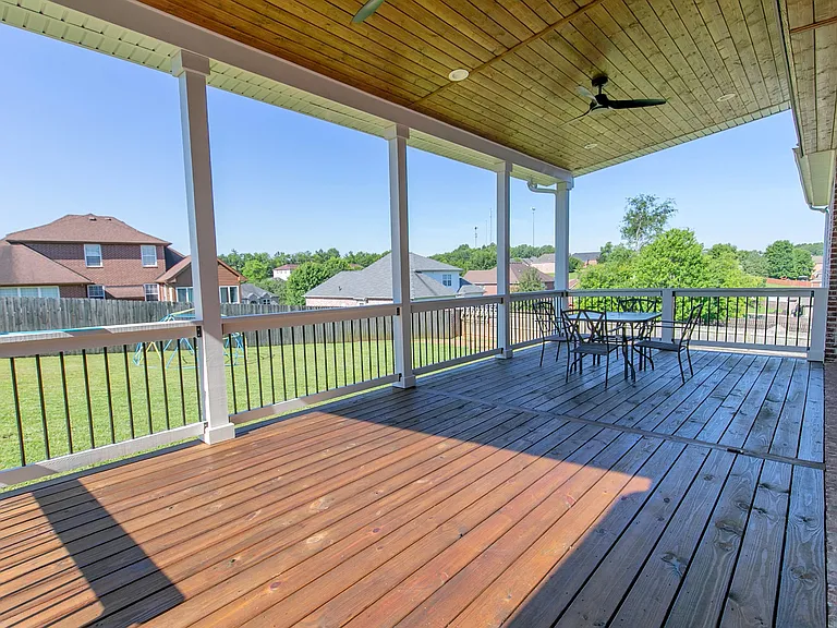 122 Buckhaven Dr — Photo 42