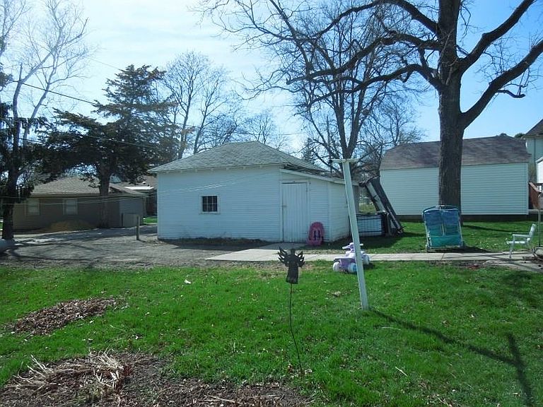 Listing photo 5
