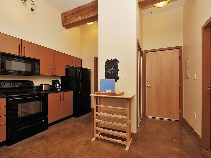 Victoria Apartment for rent - 2 Bedrooms — photo 8