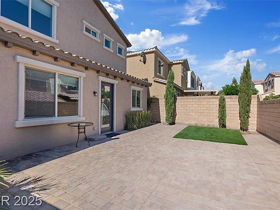 3rd image of 9668 Canyon Landing Ave