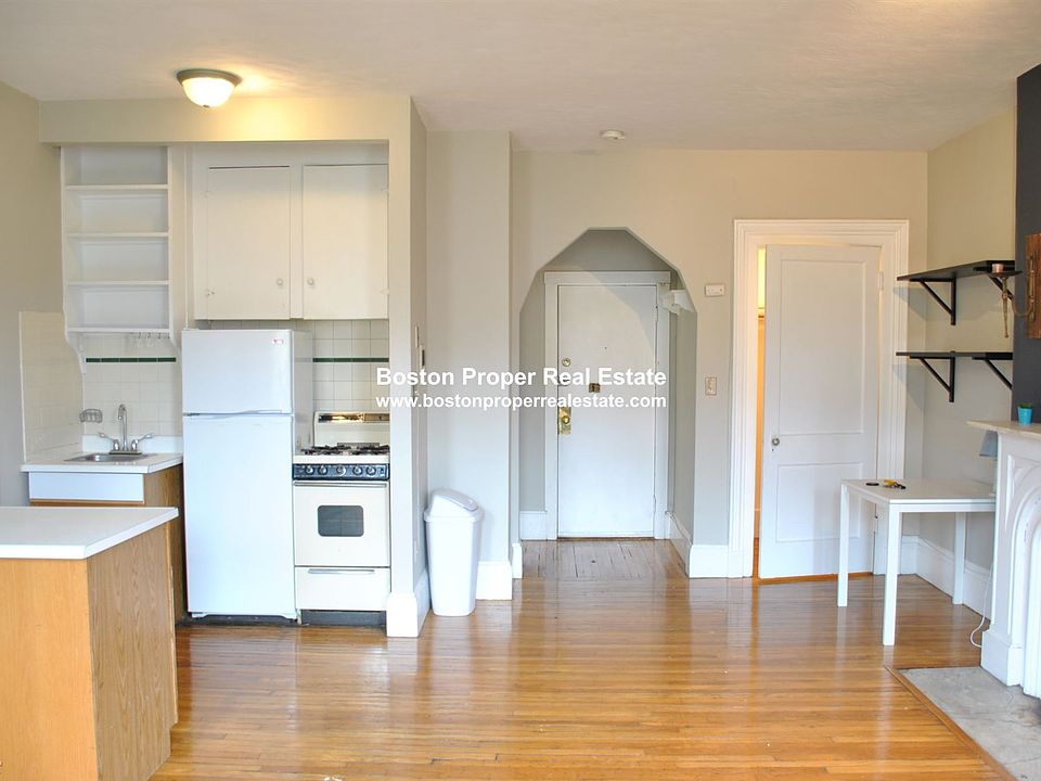 312 Beacon St. #6 Boston - Back Bay Unit Photo 3 (1)