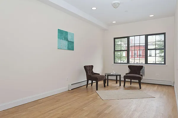 Rented by Compass | media 7