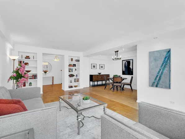 120 East 81st Street 8A image 2 of 9