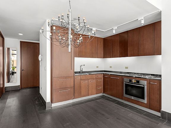 2nd image of 40 Broad St APT 14B