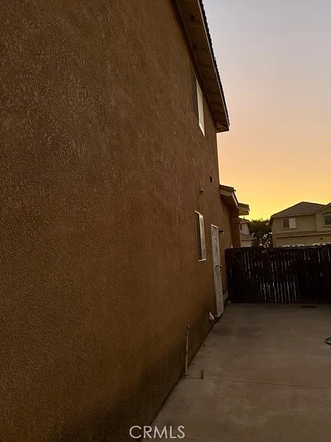 4 bed, 2093 sqft, $3,600 — Photo 3