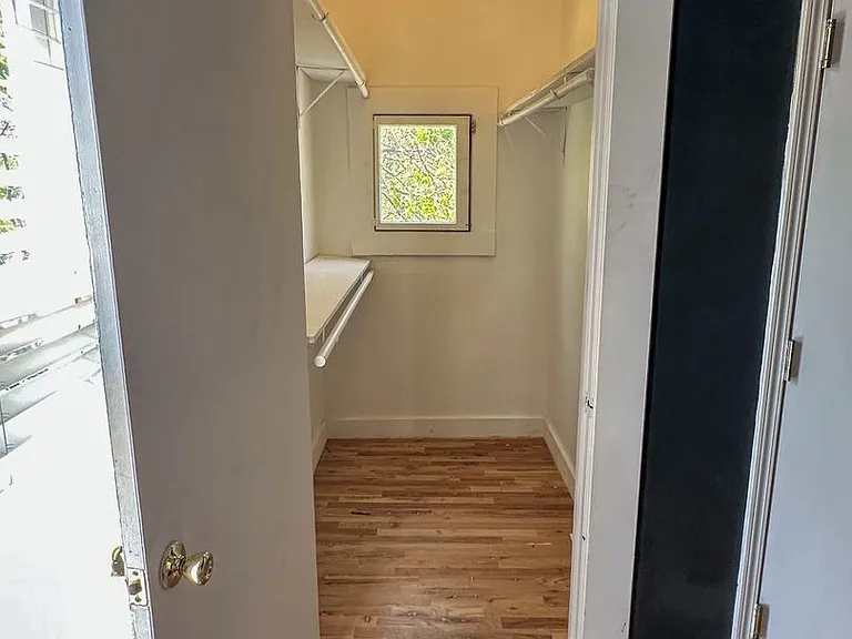 821 S Campbell Ave #B — Photo 11