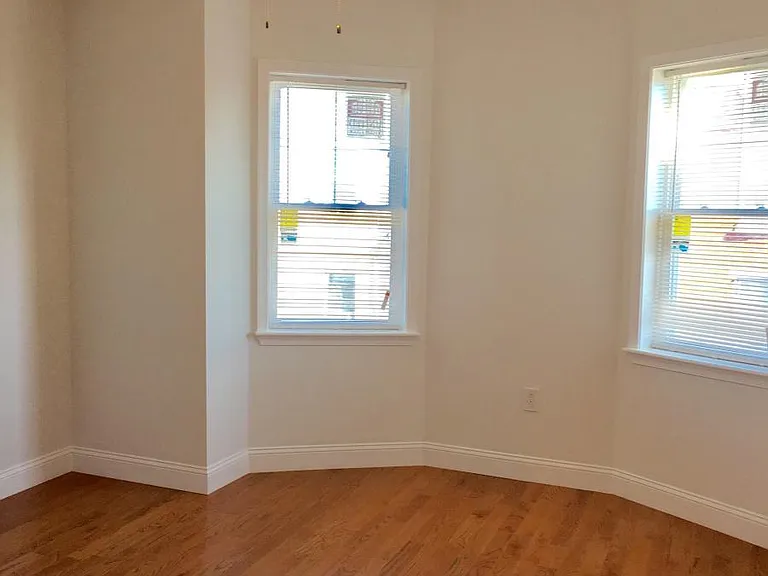 1904 S 10th St #2 — Photo 11