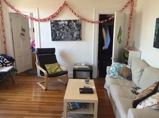 4 Phillips St, Boston, MA 02114