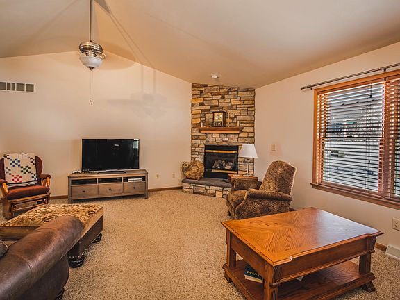 4th image of 452 Northview Trl