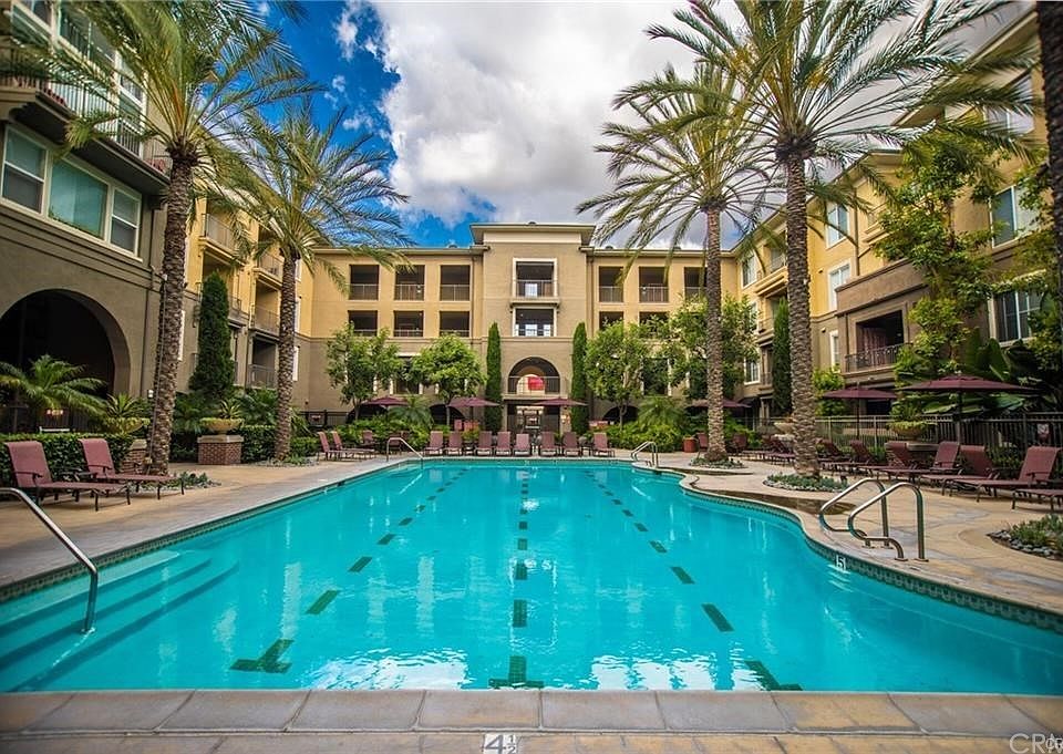 2nd image of 1801 E Katella Ave APT 4044