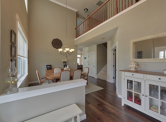 4th image of 2815 Glacier Way Unit A
