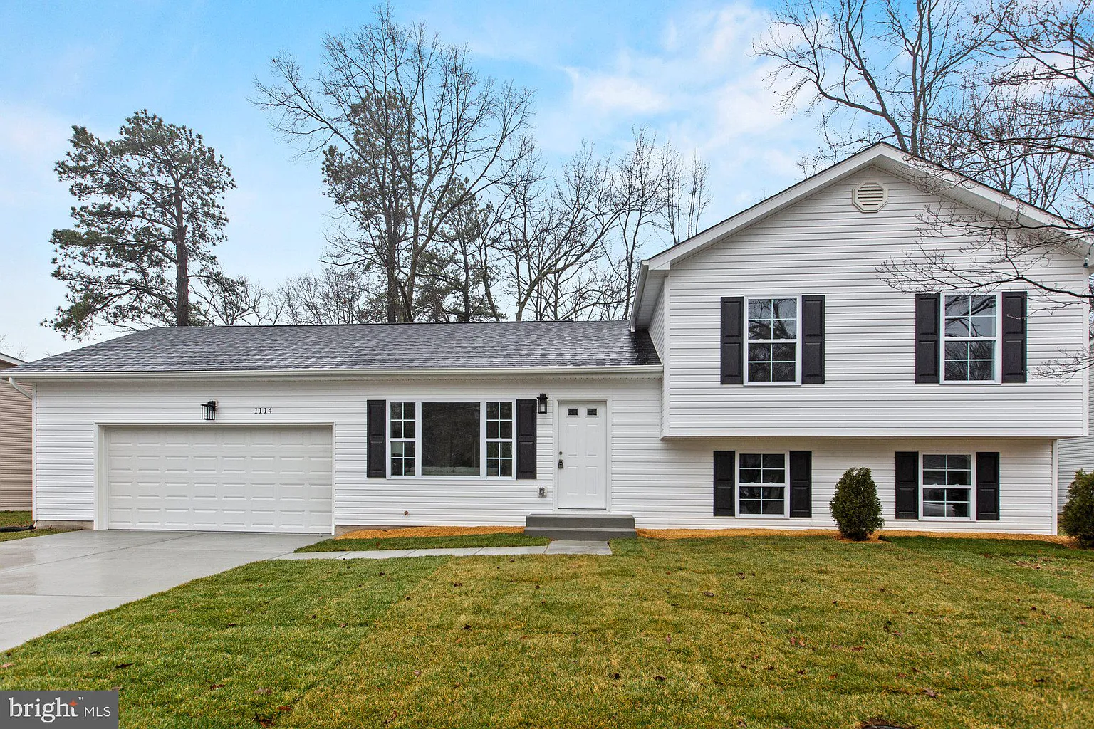1114 Bannister Cir photo 1