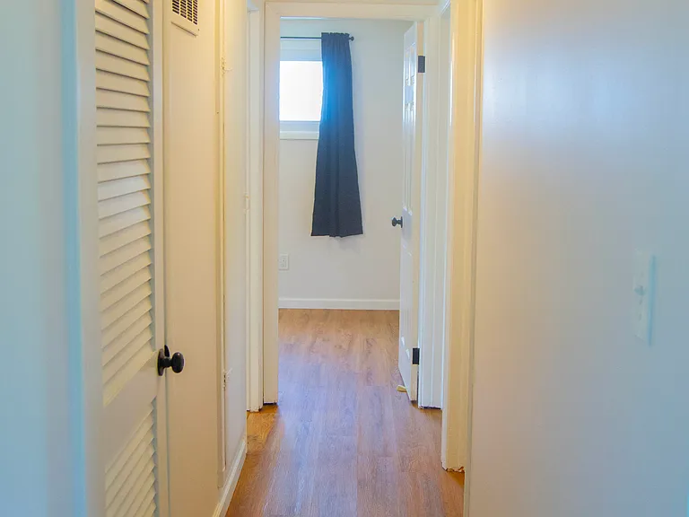 6562 Center St — Photo 3