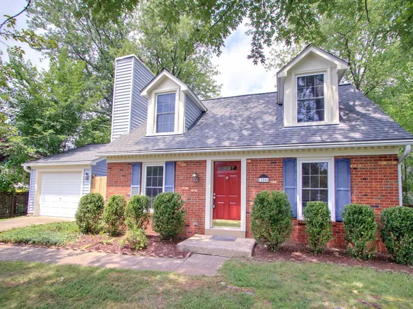 12806 Fantasia Dr, Herndon, VA 20170