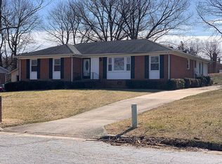 2307 Dulaire Rd, Greensboro, NC 27407