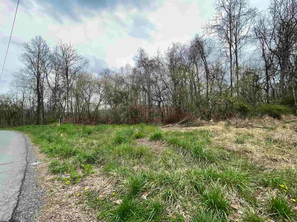 21 Glen Falls Rd, Clarksburg, WV 26301