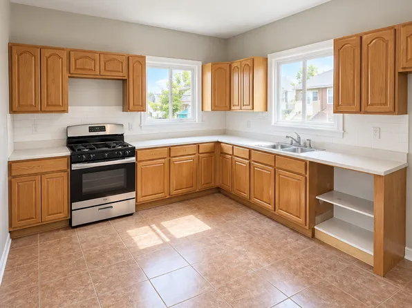97 University Pl #1, Irvington, NJ 07111