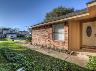 9315 Westacre Pl, Houston, TX 77083