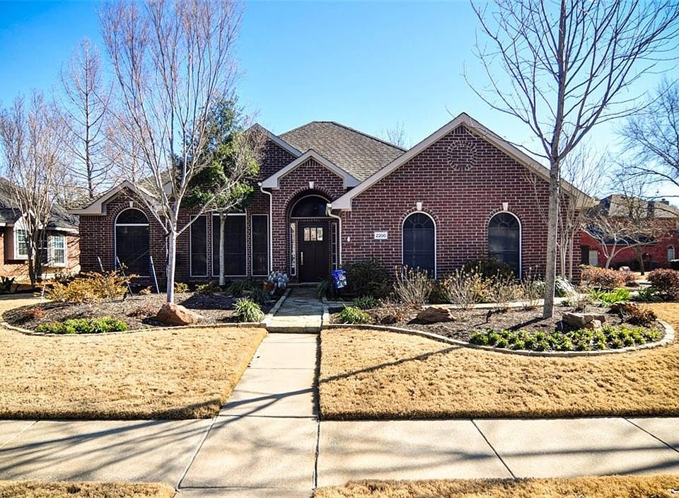 1st image of 2200 Lockesley Dr