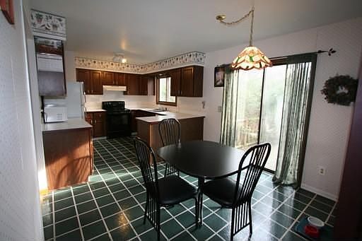 5th image of 2695 Madrono Dr