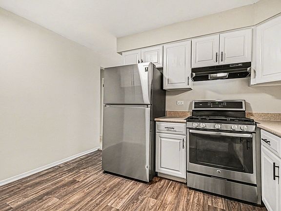 5th image of 1320 Lore Ln #107B