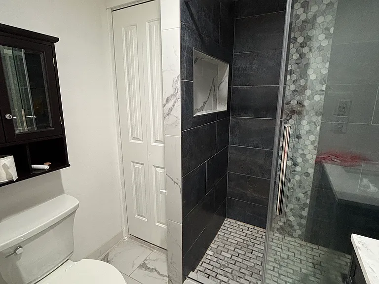 11545 Roosevelt Way NE — Photo 9