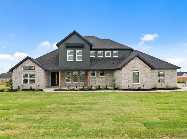 3150 Cambridge St, Bentonville, AR 72713