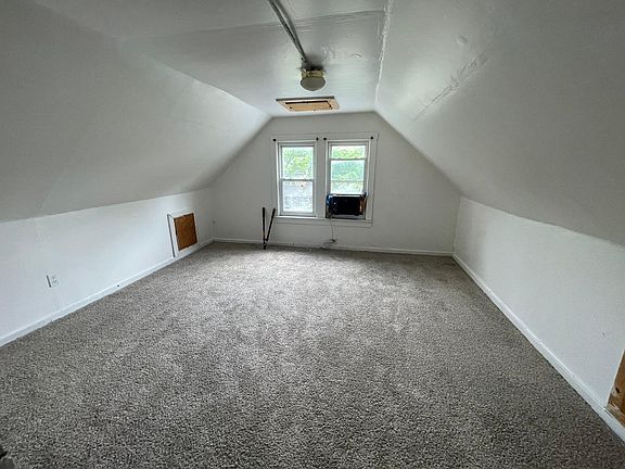 3rd image of 11813 Soika Ave #2