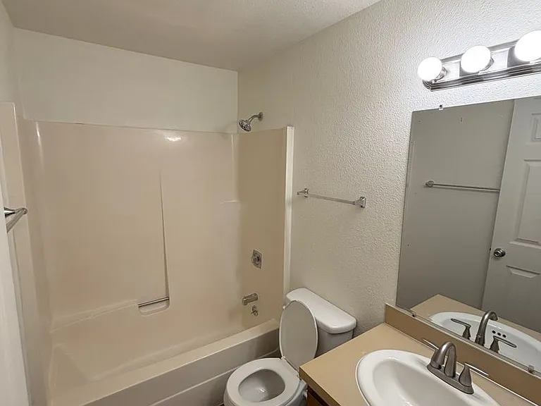 Terra Tempo Condominiums — Photo 15