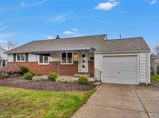 67 Rosedale Blvd, Amherst, NY 14226