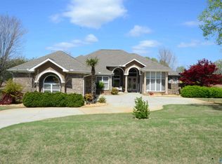 12820 Saint Andrews Dr, Athens, AL 35611