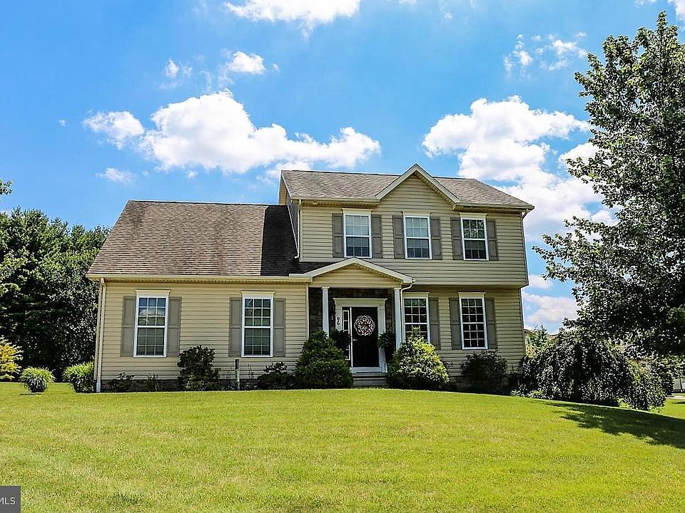 1st image of 96 Bough Ln